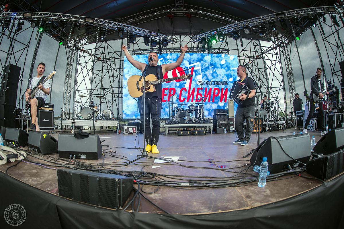 Фото В Новосибирске прошёл рок-фестиваль «Ветер Сибири-2023» 105